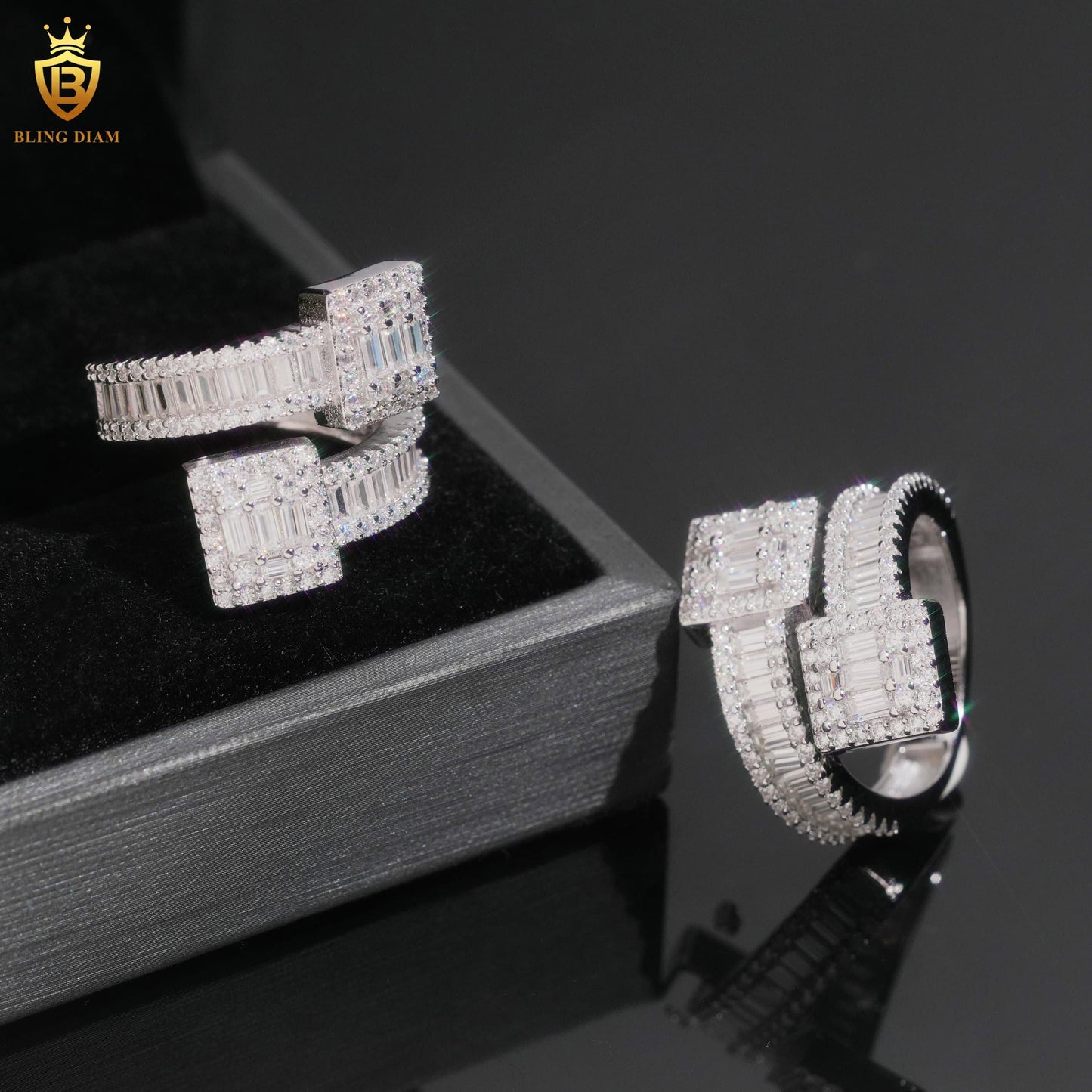 Rhodium-plated moissanite ring