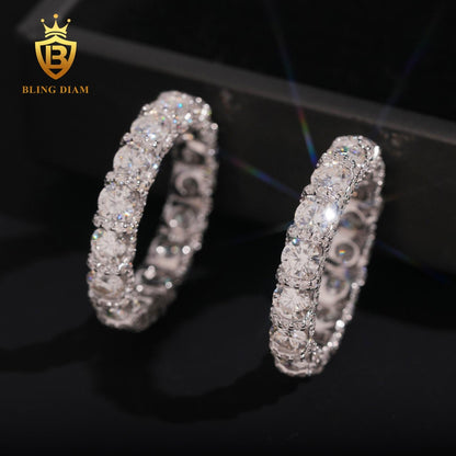 round-cut moissanite ring