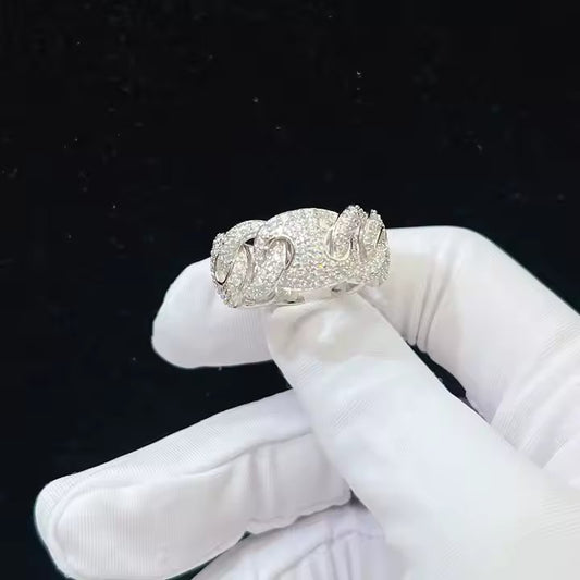 Moissanite Chain Ring