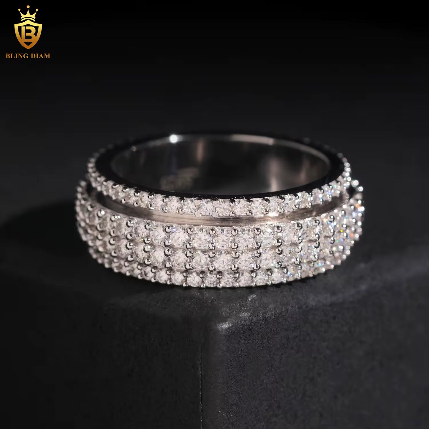 Rotating moissanite ring