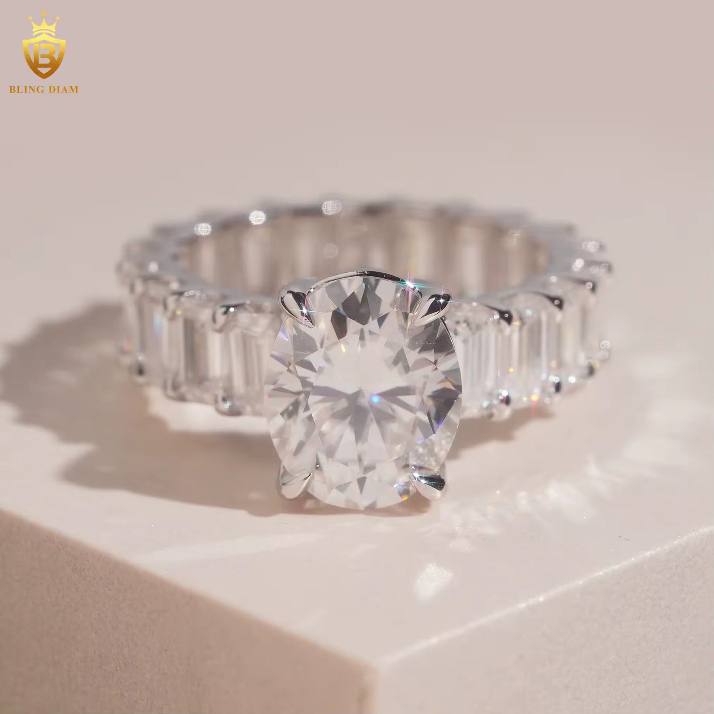 Oval-cut moissanite ring