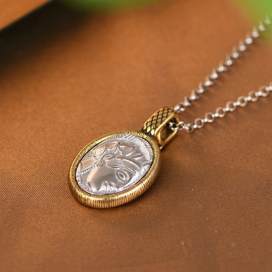 Queen's Head Necklace
