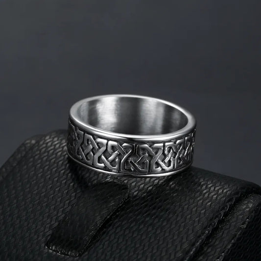 Nordic Knot Ring