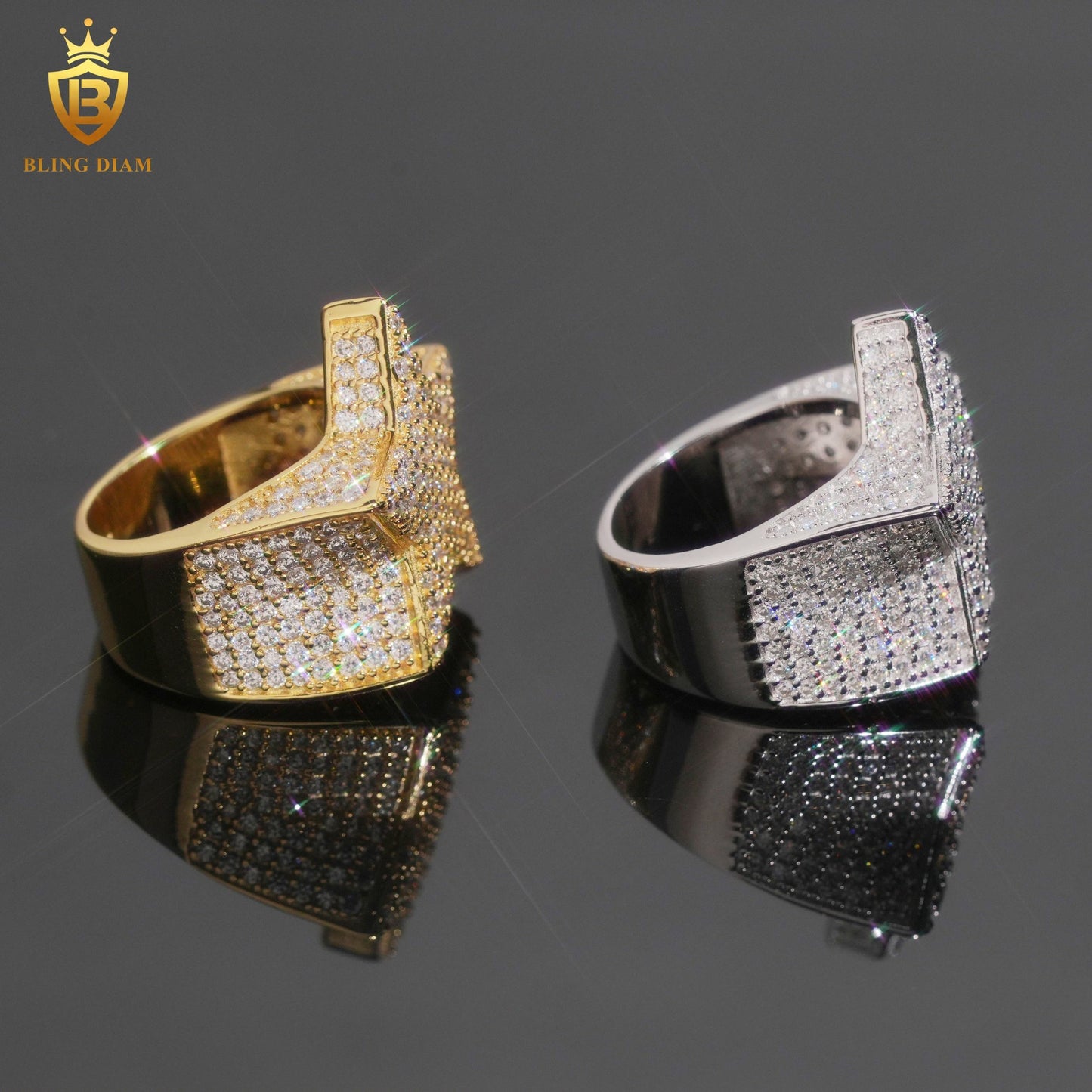 Star-design Cuban ring