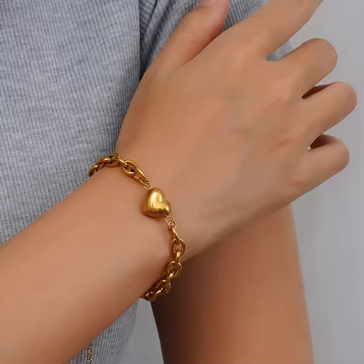 Heart Charm Link Chain Bracelet