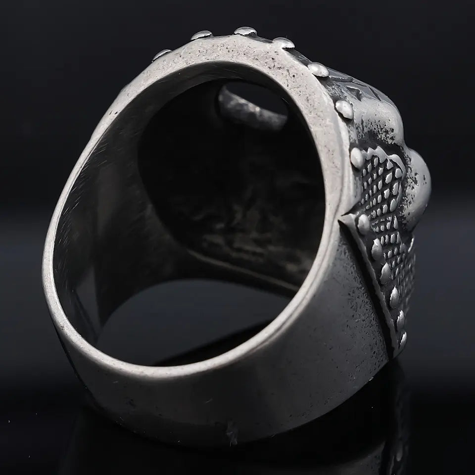Gothic band ring