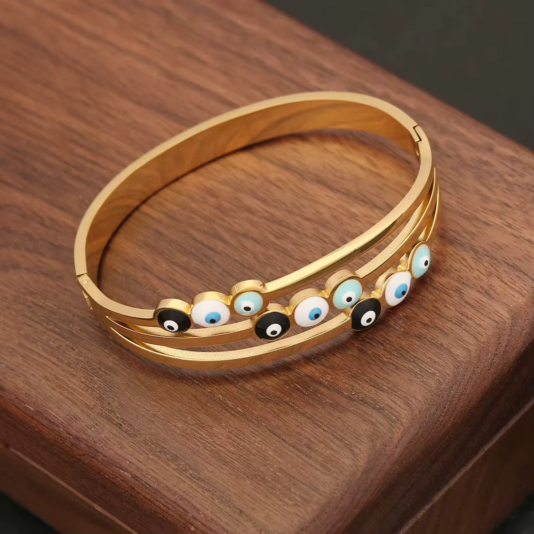 Blue Eye Snake Bracelet