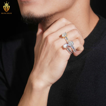 Oval-cut moissanite ring