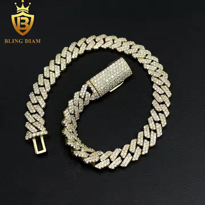 Signature Cuban Link - 8mm VVS Moissanite, 925 Sterling Silver
