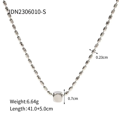 Luna Necklace