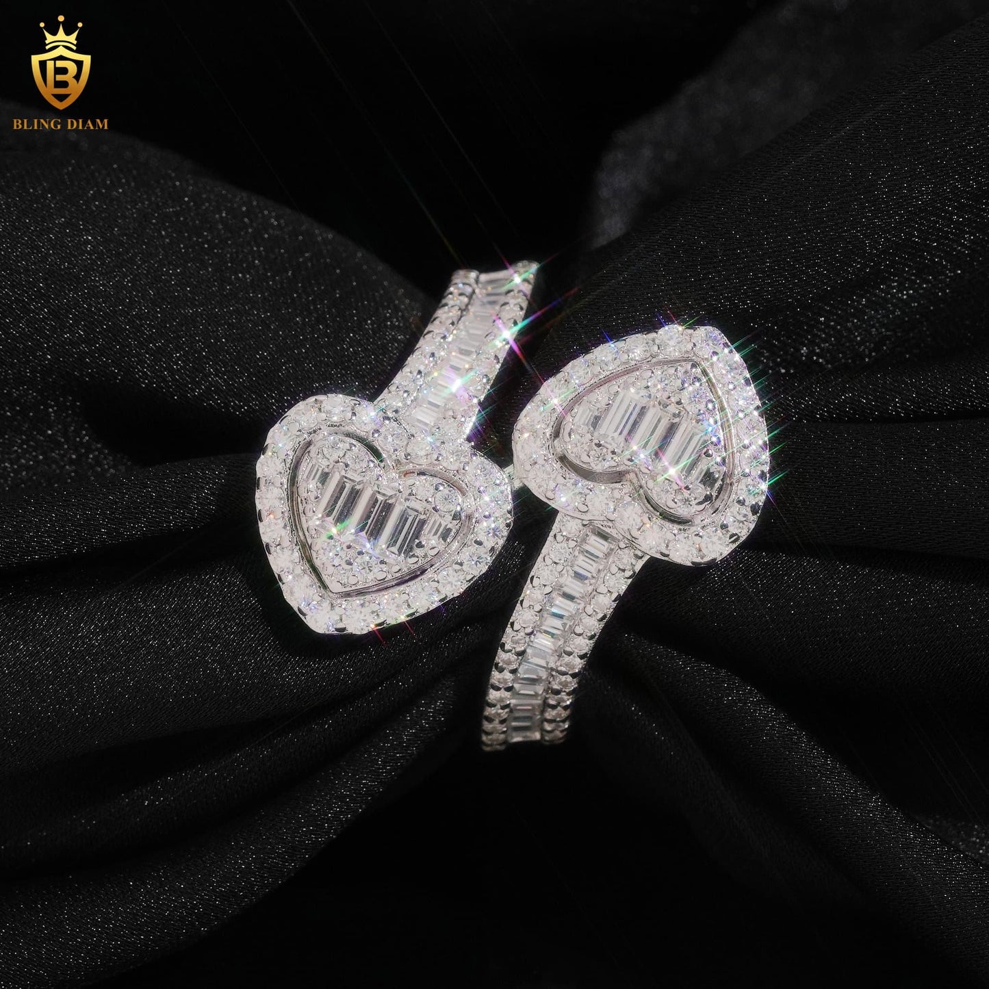 heart-design moissanite ring