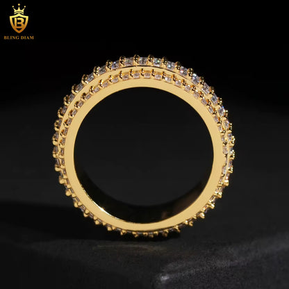 Rotating moissanite ring