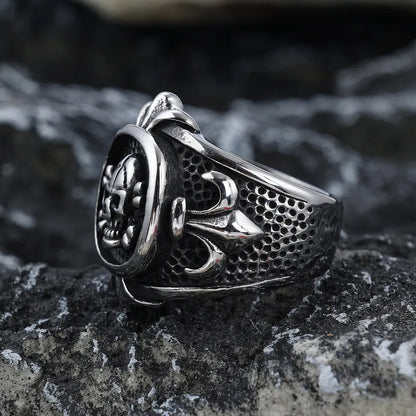 skull domineering ring