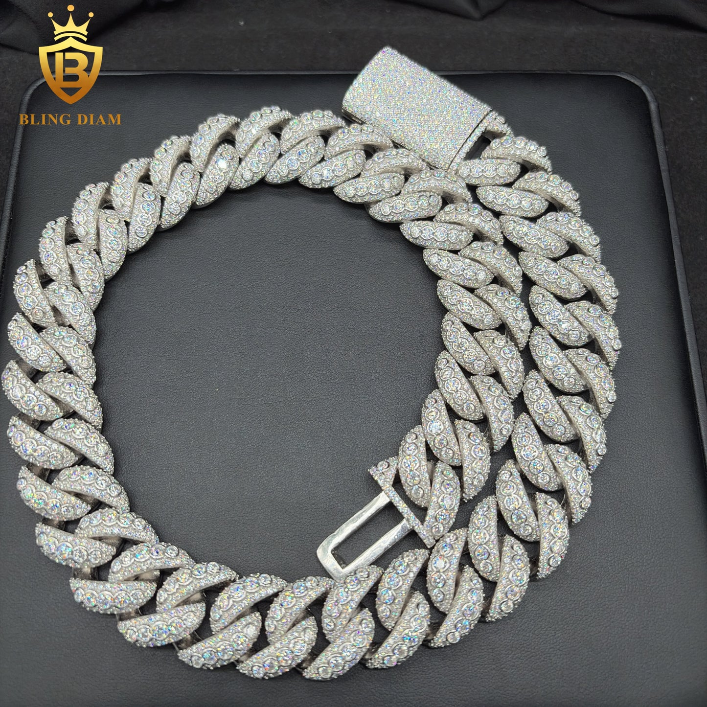 silver 22mm Vvs Moissanite Cuban Link Chain