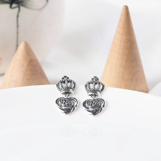 Crown Heart-shaped Rose Stud Earrings