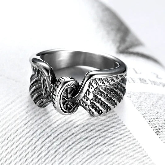 wings and wheels ring