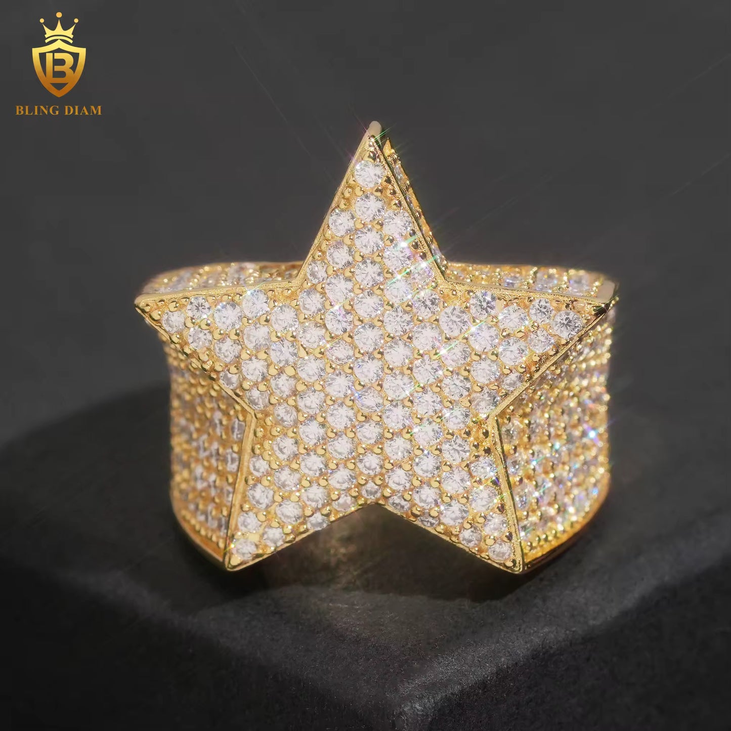 Star-design Cuban ring