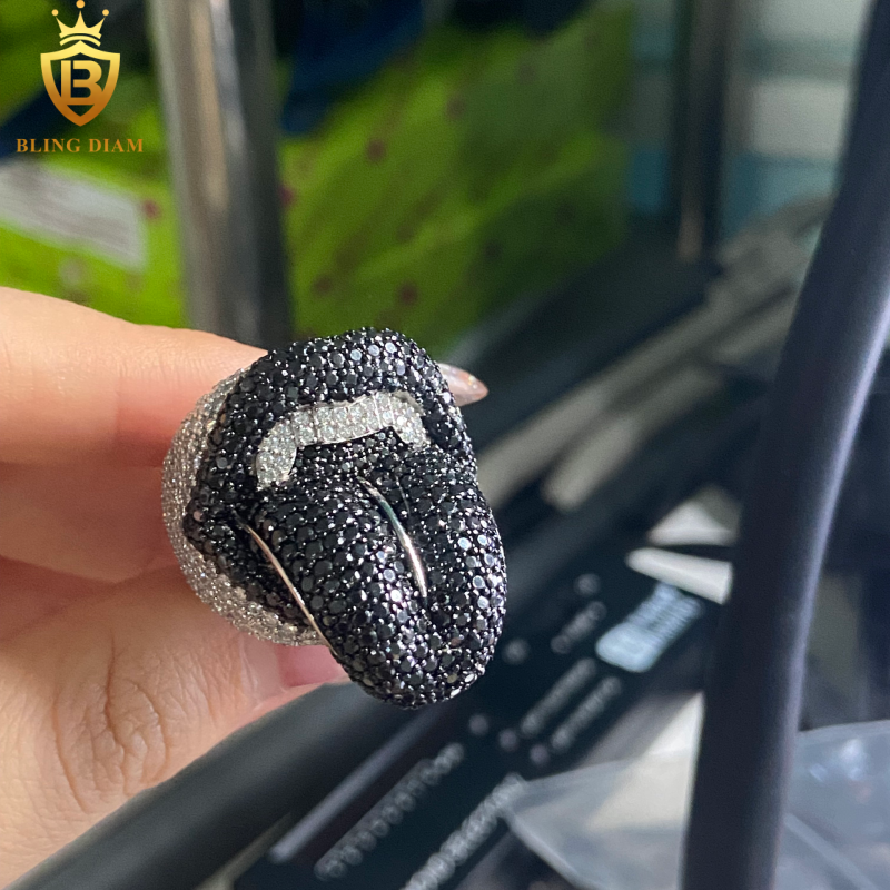 Tongue-shape iced-out ring