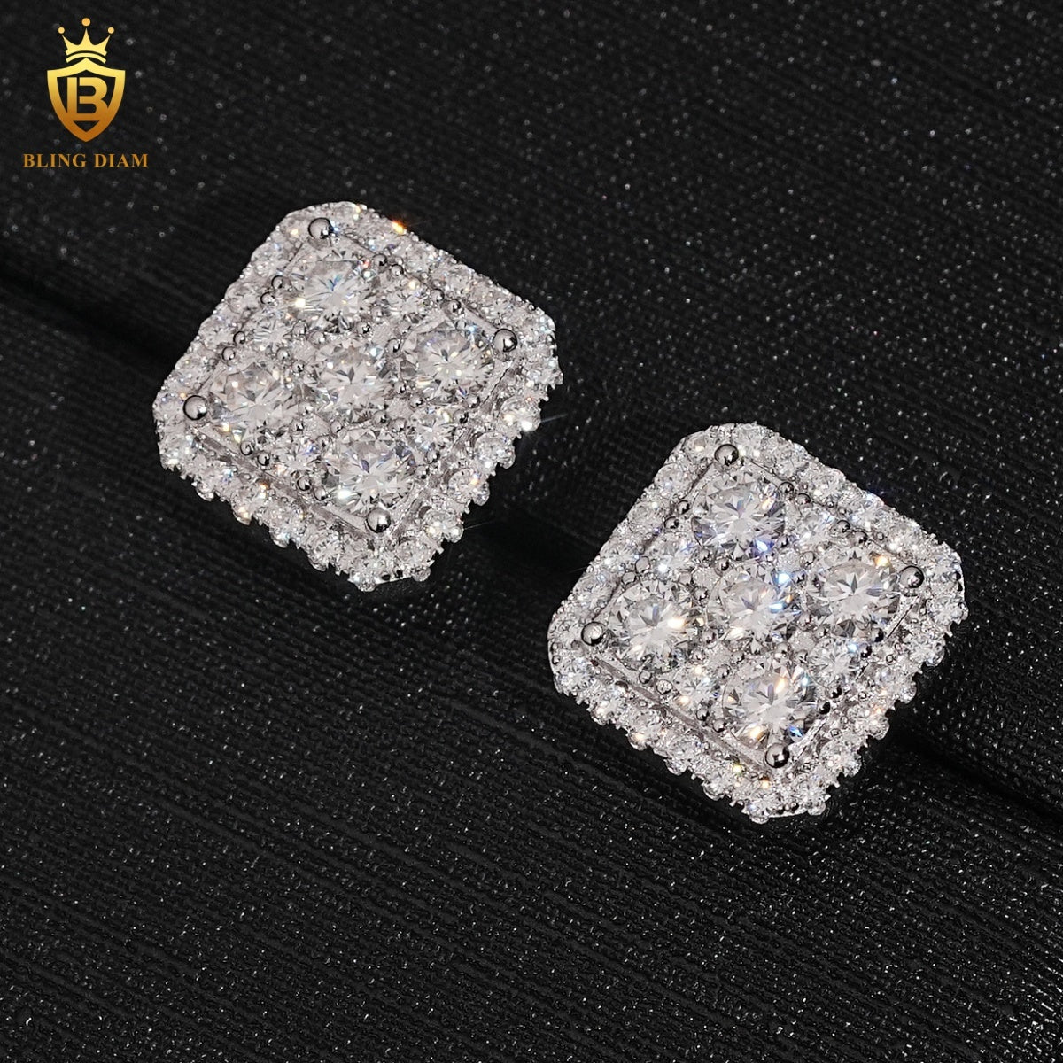 VVS1 Moissanite Stud Earrings