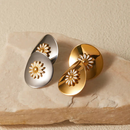 Daisy Flower Stud Earrings