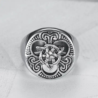Triangle Irish Celtic Knot ring