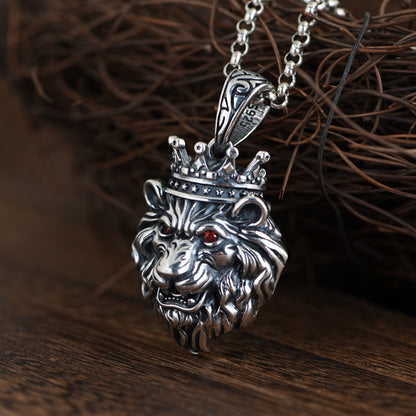 Rock Crown lion Necklace