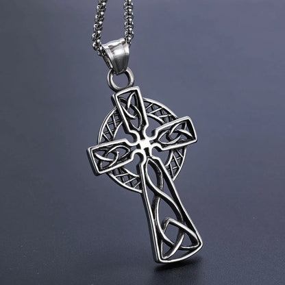 Triquetra Pendant Design