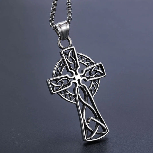 Triquetra Pendant Design