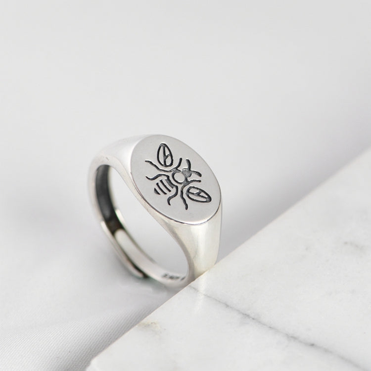 Bee Design Ring