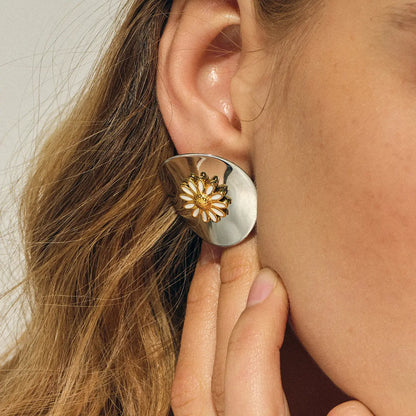 Daisy Flower Stud Earrings