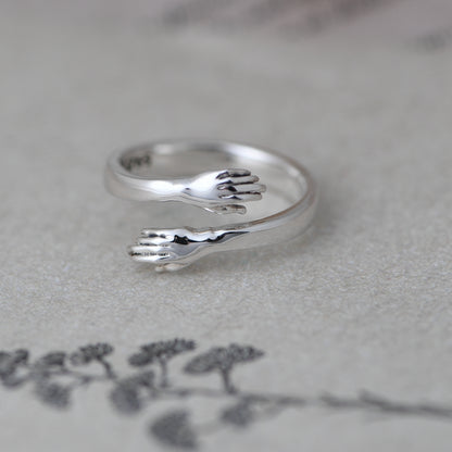 Hug Shaped ring