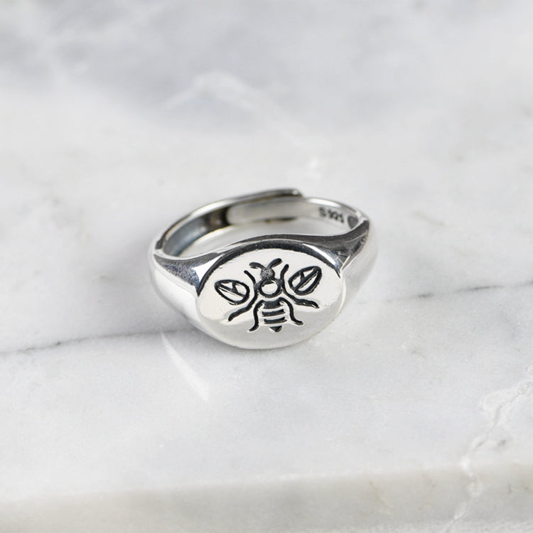 Bee Design Ring