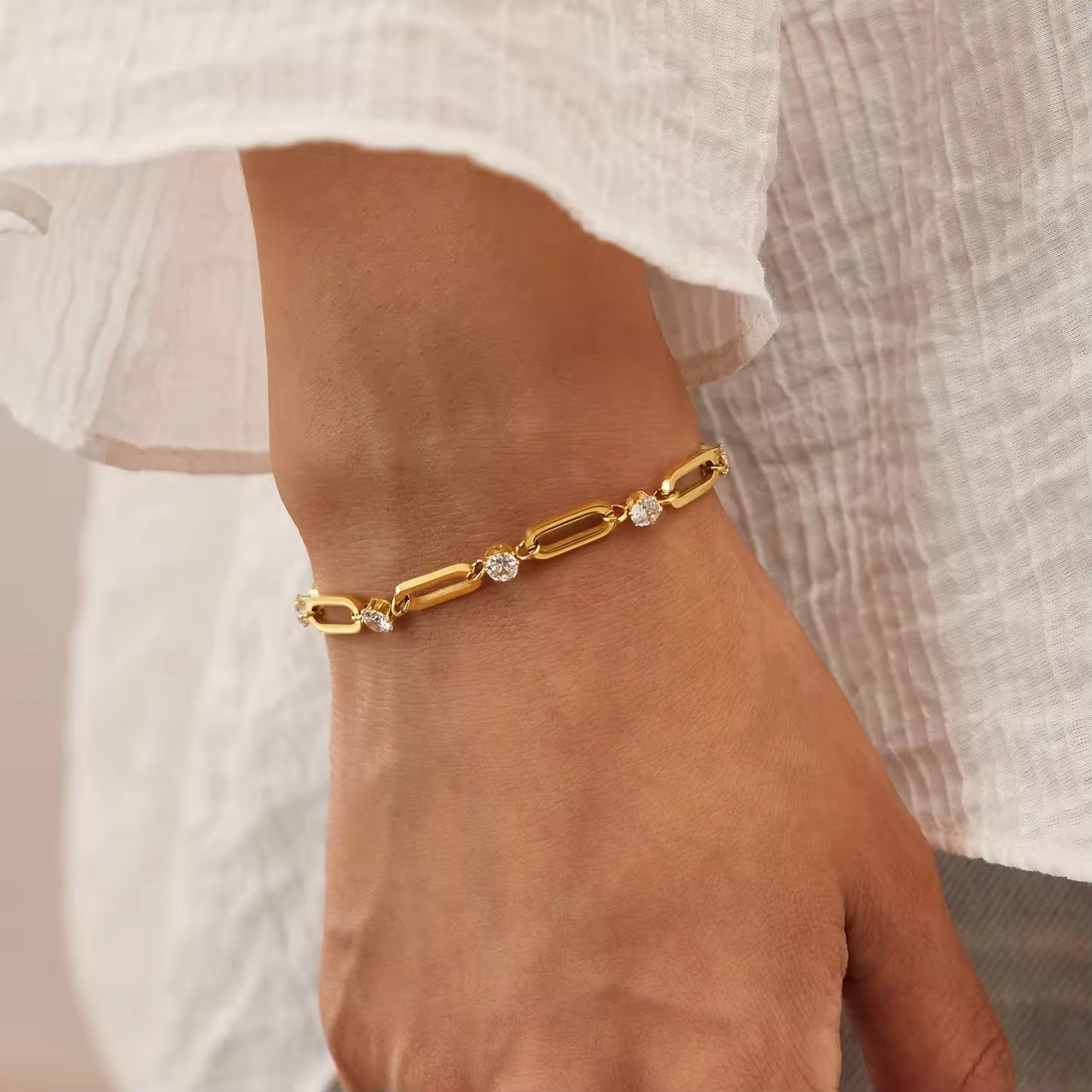 Zircon Paperclip Bracelet