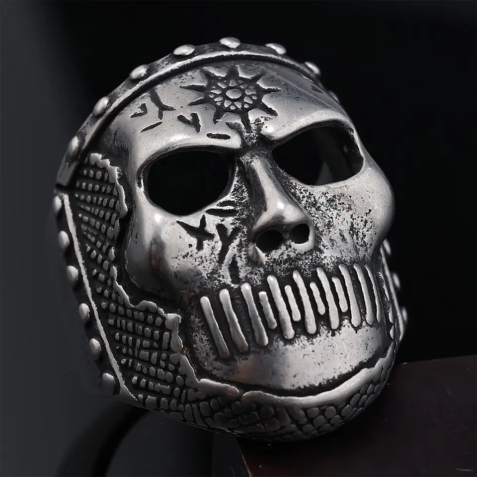 Gothic band ring