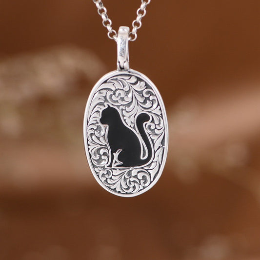 the Cute Cat Necklace