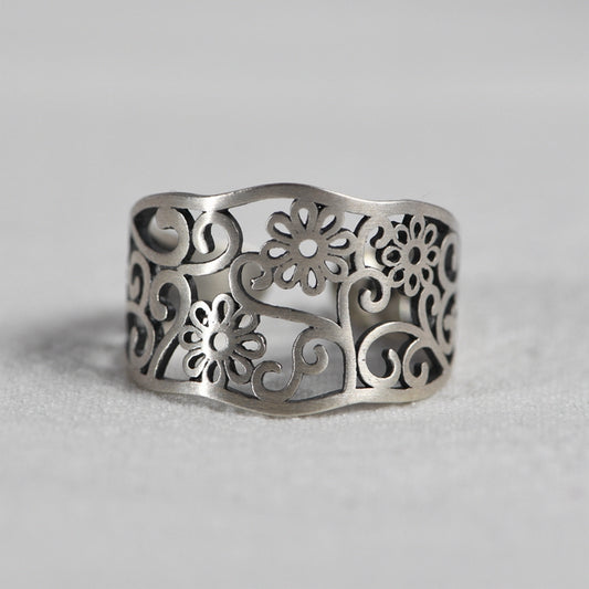Silver Floral Design Ring