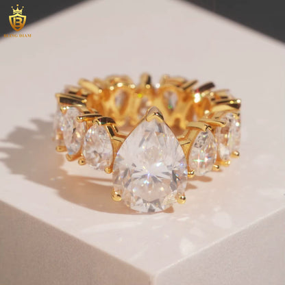Big-size iced-out ring