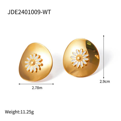 Daisy Flower Stud Earrings