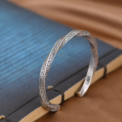 Open design Bracelet
