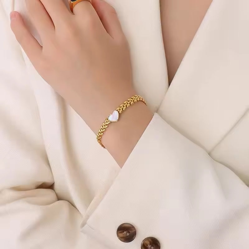 Heart Pendant Bracelet