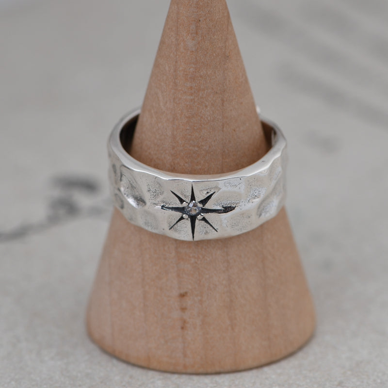Hammer Zircon Star ring