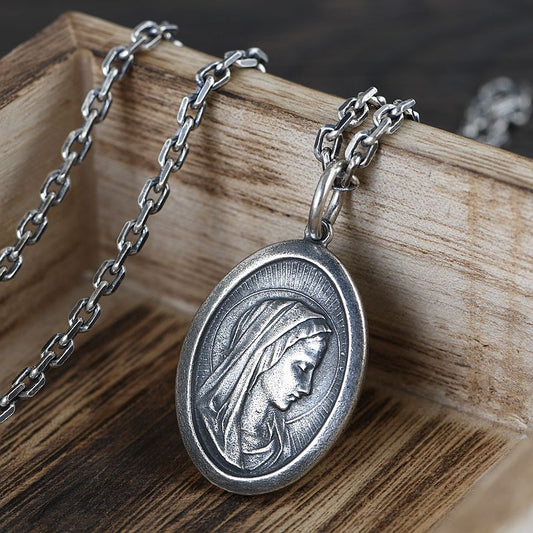 Oval Necklace