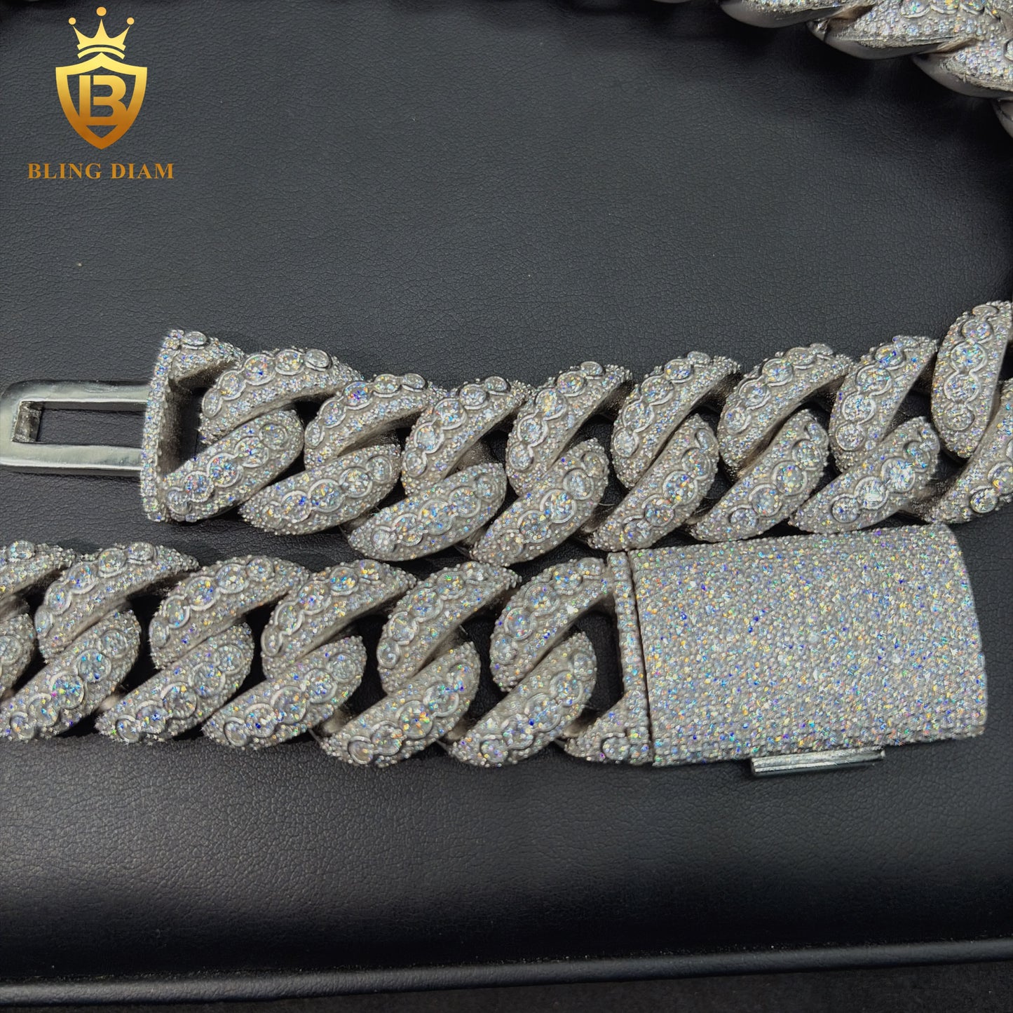 silver 22mm Vvs Moissanite Cuban Link Chain