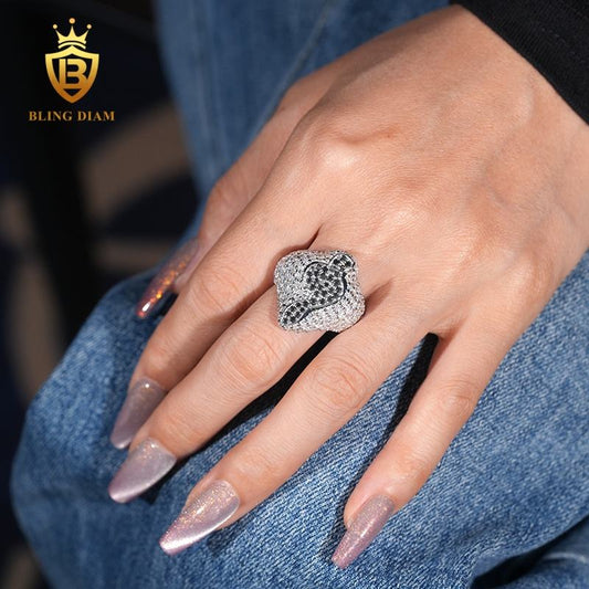 music sign moissanite ring
